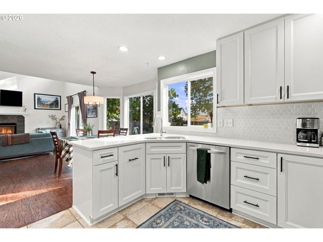 23010 Sw WILLIAM Ave, Sherwood, OR 97140