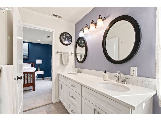 23010 Sw WILLIAM Ave, Sherwood, OR 97140
