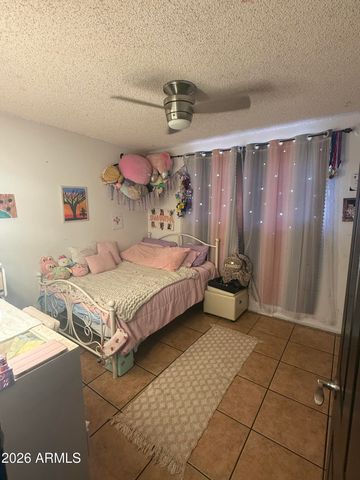 5614 W MONTE VISTA Road, Phoenix, AZ 85035