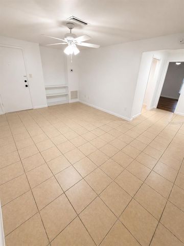 1751-1751 NE 2ND STREET 3, Ocala, FL 34470