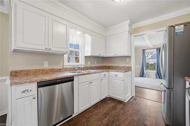 648 Rutherford DR, Chesapeake, VA 23322