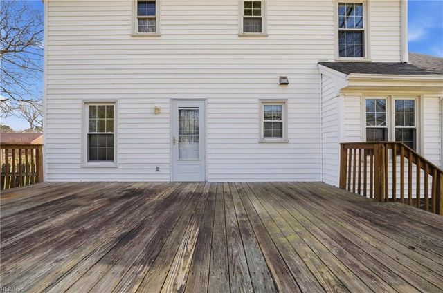 648 Rutherford DR, Chesapeake, VA 23322