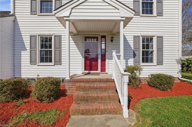 648 Rutherford DR, Chesapeake, VA 23322