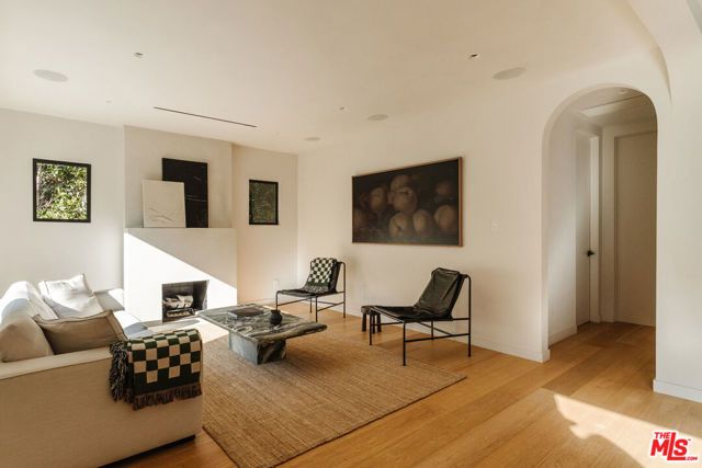 2418 Walnut Avenue, Venice (los Angeles), CA 90291