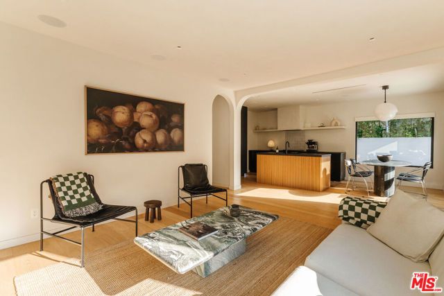 2418 Walnut Avenue, Venice (los Angeles), CA 90291