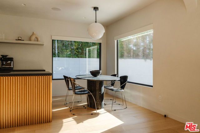 2418 Walnut Avenue, Venice (los Angeles), CA 90291