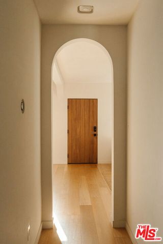 2418 Walnut Avenue, Venice (los Angeles), CA 90291