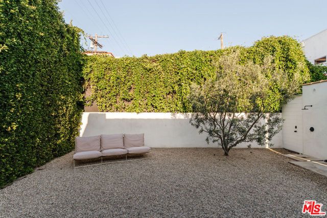 2418 Walnut Avenue, Venice (los Angeles), CA 90291