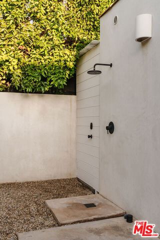 2418 Walnut Avenue, Venice (los Angeles), CA 90291