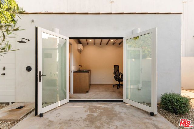 2418 Walnut Avenue, Venice (los Angeles), CA 90291