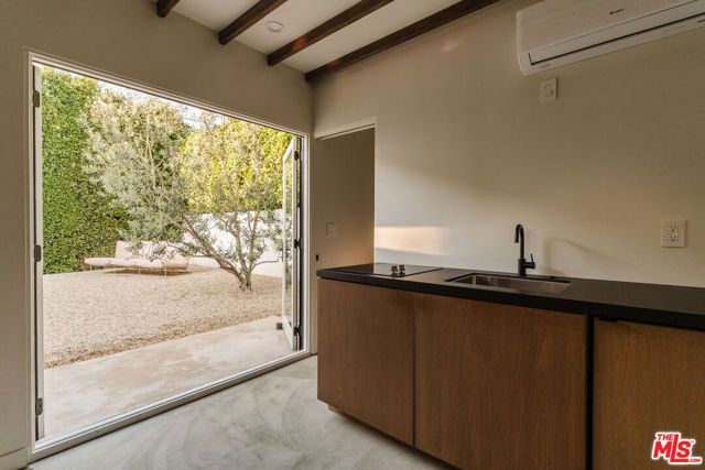 2418 Walnut Avenue, Venice (los Angeles), CA 90291