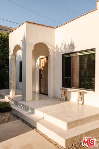 2418 Walnut Avenue, Venice (los Angeles), CA 90291