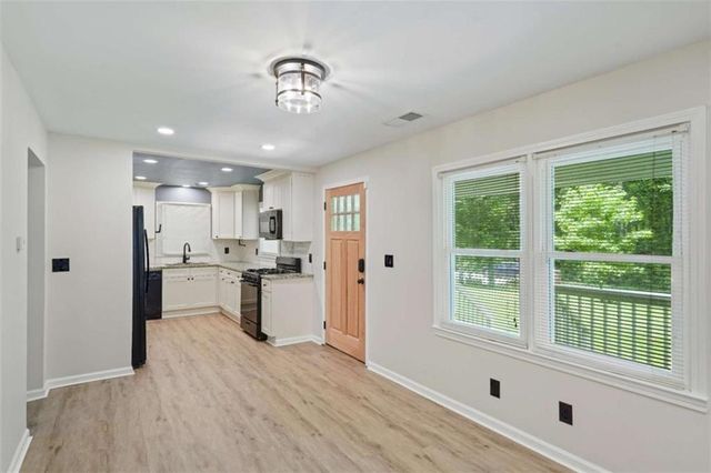 5160 W Chapel Hill W Road, Douglasville, GA 30135