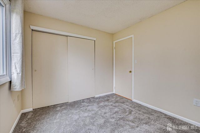 211 Ravens Crest Drive, Plainsboro, NJ 08536