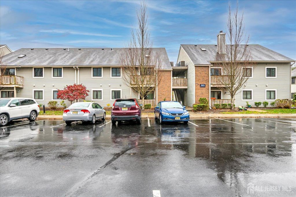 211 Ravens Crest Drive, Plainsboro, NJ 08536