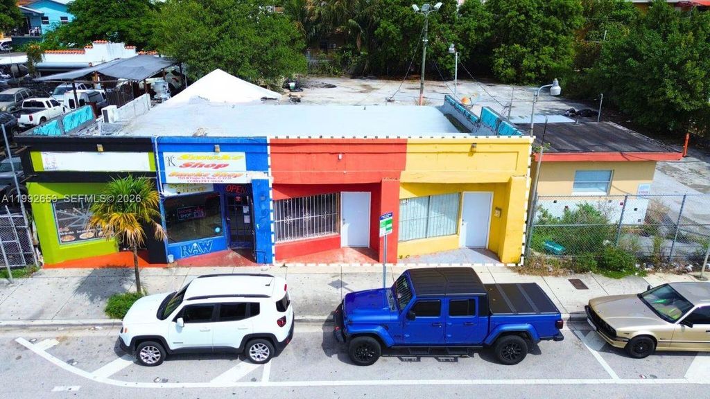 1527 W Flagler St, Miami, FL 33135