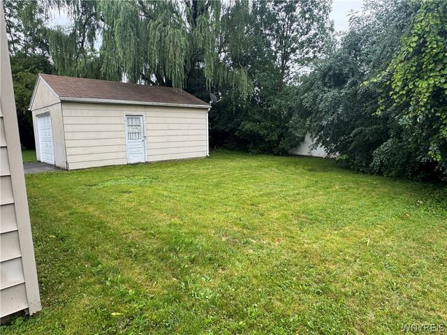 1427 Lafayette Avenue, Niagara Falls, NY 14305