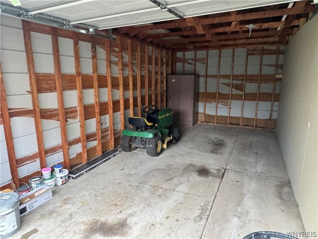 1427 Lafayette Avenue, Niagara Falls, NY 14305