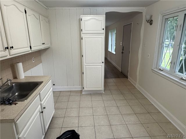 1427 Lafayette Avenue, Niagara Falls, NY 14305
