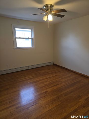 1526 West Broad Street, Stratford, CT 06615