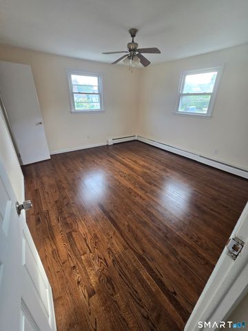 1526 West Broad Street, Stratford, CT 06615