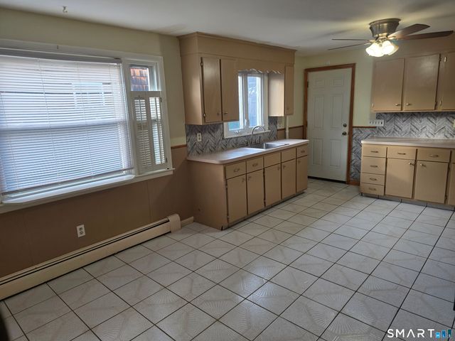 1526 West Broad Street, Stratford, CT 06615