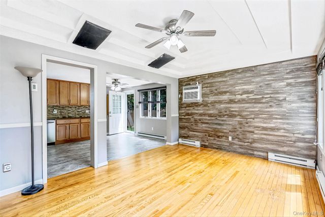 117 Broadway, Shirley, NY 11967