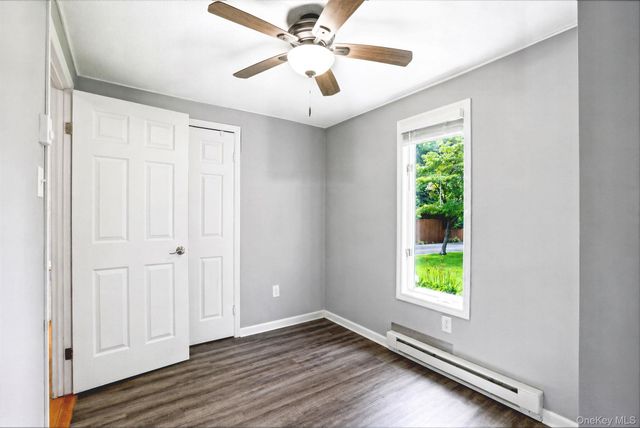 117 Broadway, Shirley, NY 11967