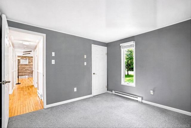 117 Broadway, Shirley, NY 11967