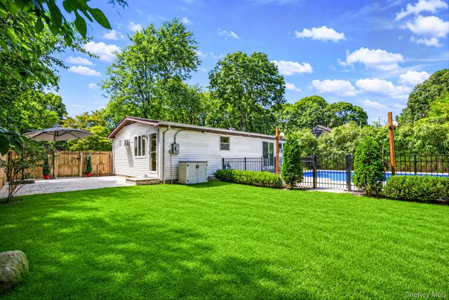 117 Broadway, Shirley, NY 11967