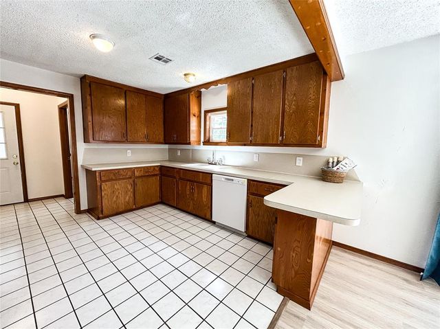 2531 Ives Way, Choctaw, OK 73020