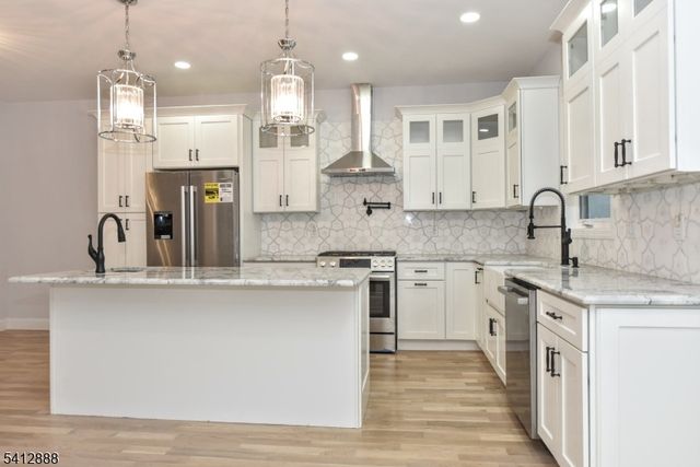 9 5Th St, Fair Lawn Boro, NJ 07410