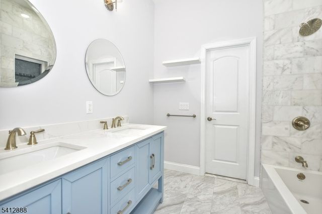 9 5Th St, Fair Lawn Boro, NJ 07410