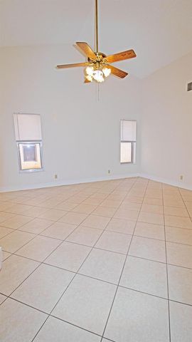 8883 SE Hobe Ridge Avenue SE, Hobe Sound, FL 33455