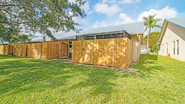 8883 SE Hobe Ridge Avenue SE, Hobe Sound, FL 33455