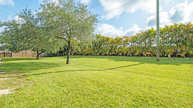8883 SE Hobe Ridge Avenue SE, Hobe Sound, FL 33455