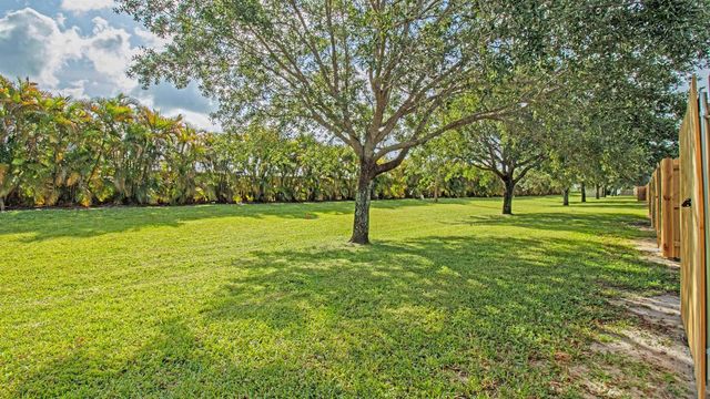 8883 SE Hobe Ridge Avenue SE, Hobe Sound, FL 33455