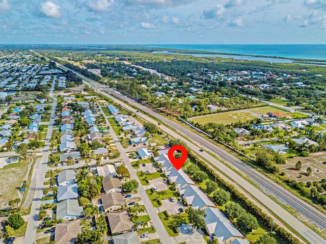 8883 SE Hobe Ridge Avenue SE, Hobe Sound, FL 33455