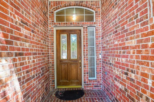 5823 Knollwood Trail, Spring, TX 77373