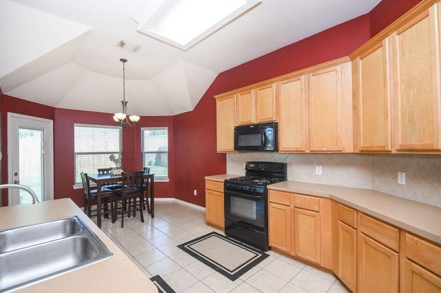 5823 Knollwood Trail, Spring, TX 77373