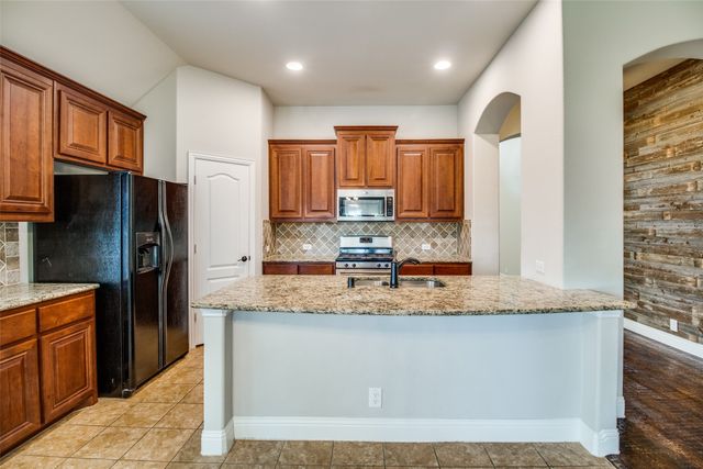 4619 Amesbury, Sherman, TX 75092