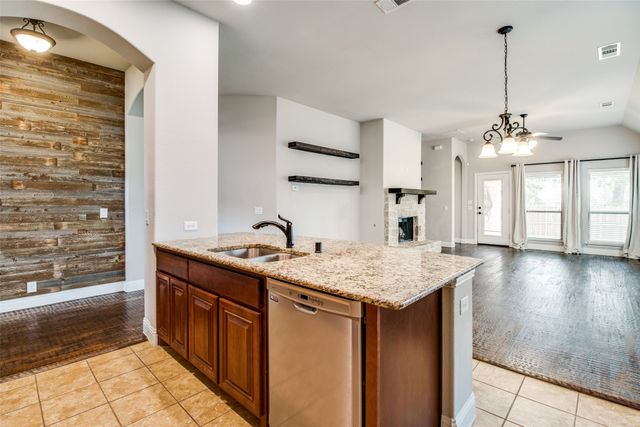 4619 Amesbury, Sherman, TX 75092