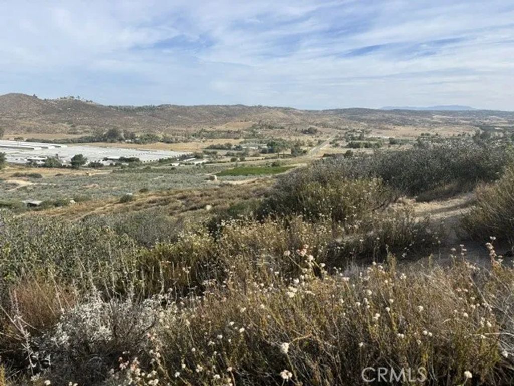 17 Ginter, Hemet, CA 92544