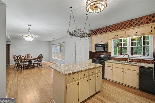 901 Denmeade Walk SW, Marietta, GA 30064
