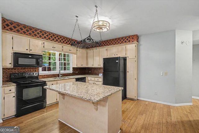 901 Denmeade Walk SW, Marietta, GA 30064