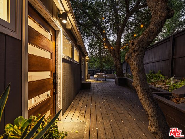 20922 Keller Road, Topanga, CA 90290