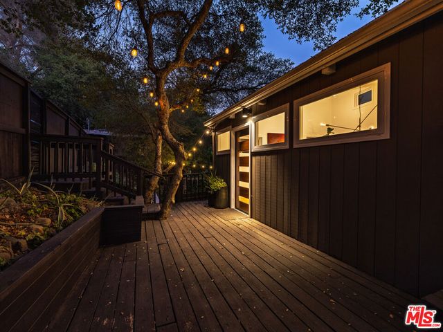20922 Keller Road, Topanga, CA 90290