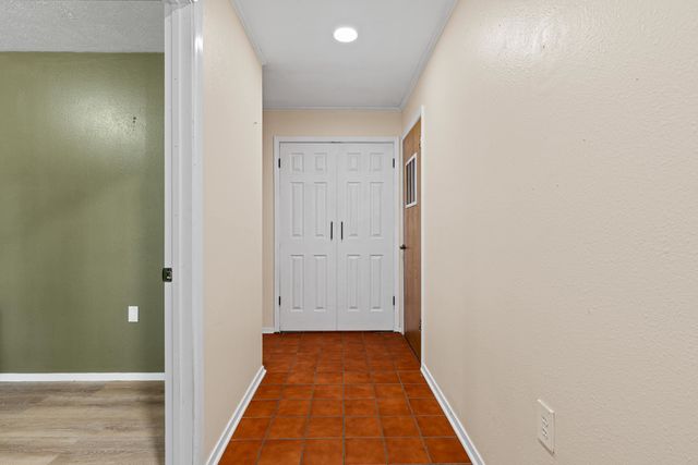 9997 County Road 317 S, Henderson, TX 75654