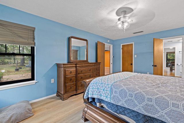 9997 County Road 317 S, Henderson, TX 75654