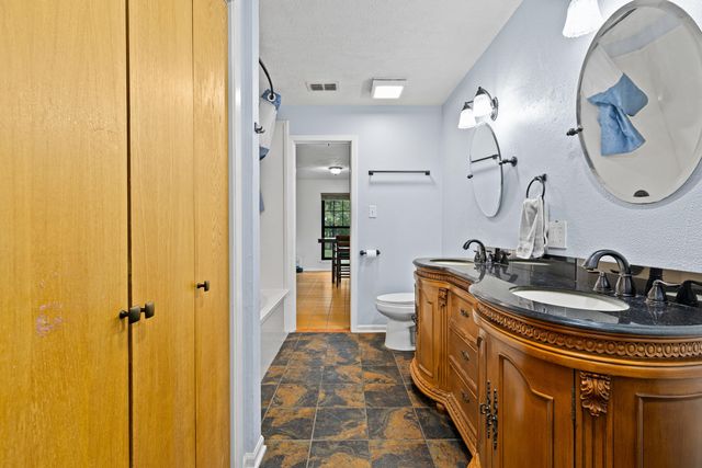 9997 County Road 317 S, Henderson, TX 75654